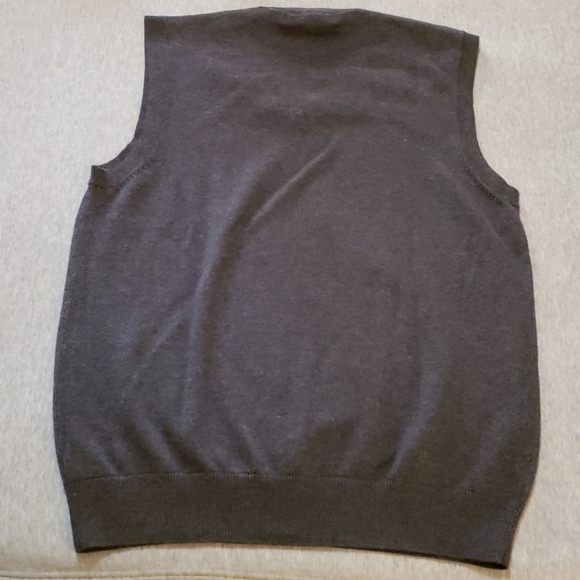 Mens Old Navy V neck Sweater Vest - Picture 3 of 3